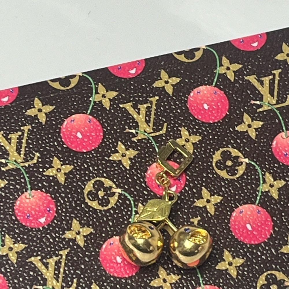 LOUIS VUITTON MURIKAMI CERISES VINTAGE 18KT GOLD CHARM/PENDANT - Picture 10 of 14
